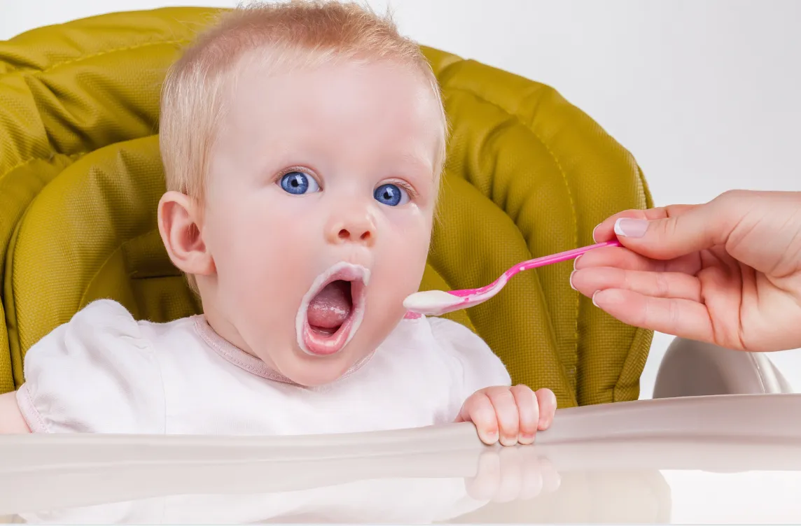 Food for babies aged 4-6 months