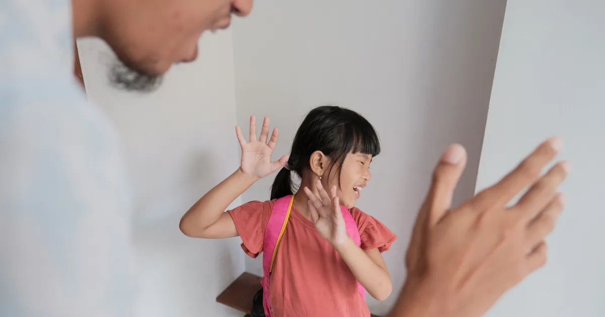 罰として子どもを叩く保護者